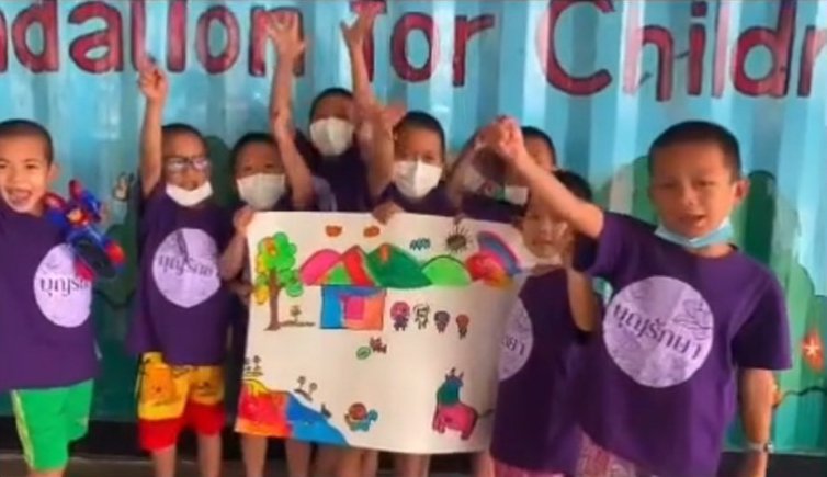 เด็กๆร่วมกันแต่งนิทานพร้อมภาพประกอบ บ่มเพาะต้นกล้าแห่งชีวิต เด็กๆร่วมกันแต่งนิทานพร้อมภาพประกอบ บ่มเพาะต้นกล้าแห่งชีวิต